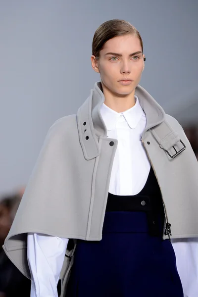 Look 1